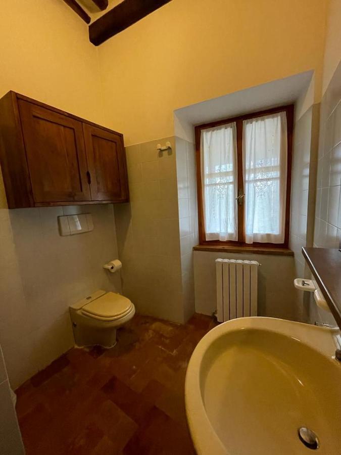 Casa Dei Lecci Lägenhet Foligno Exteriör bild