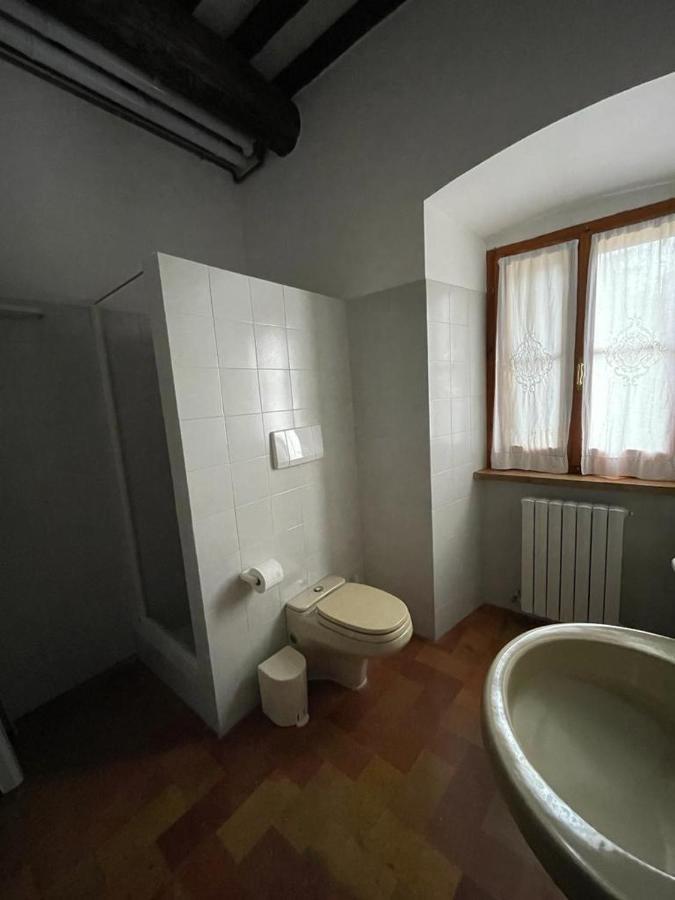 Casa Dei Lecci Lägenhet Foligno Exteriör bild