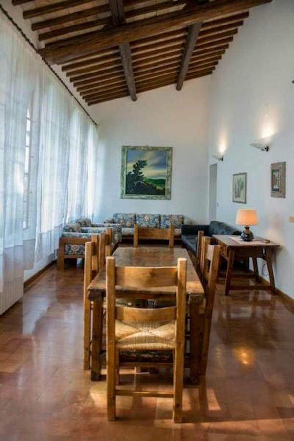 Casa Dei Lecci Lägenhet Foligno Exteriör bild